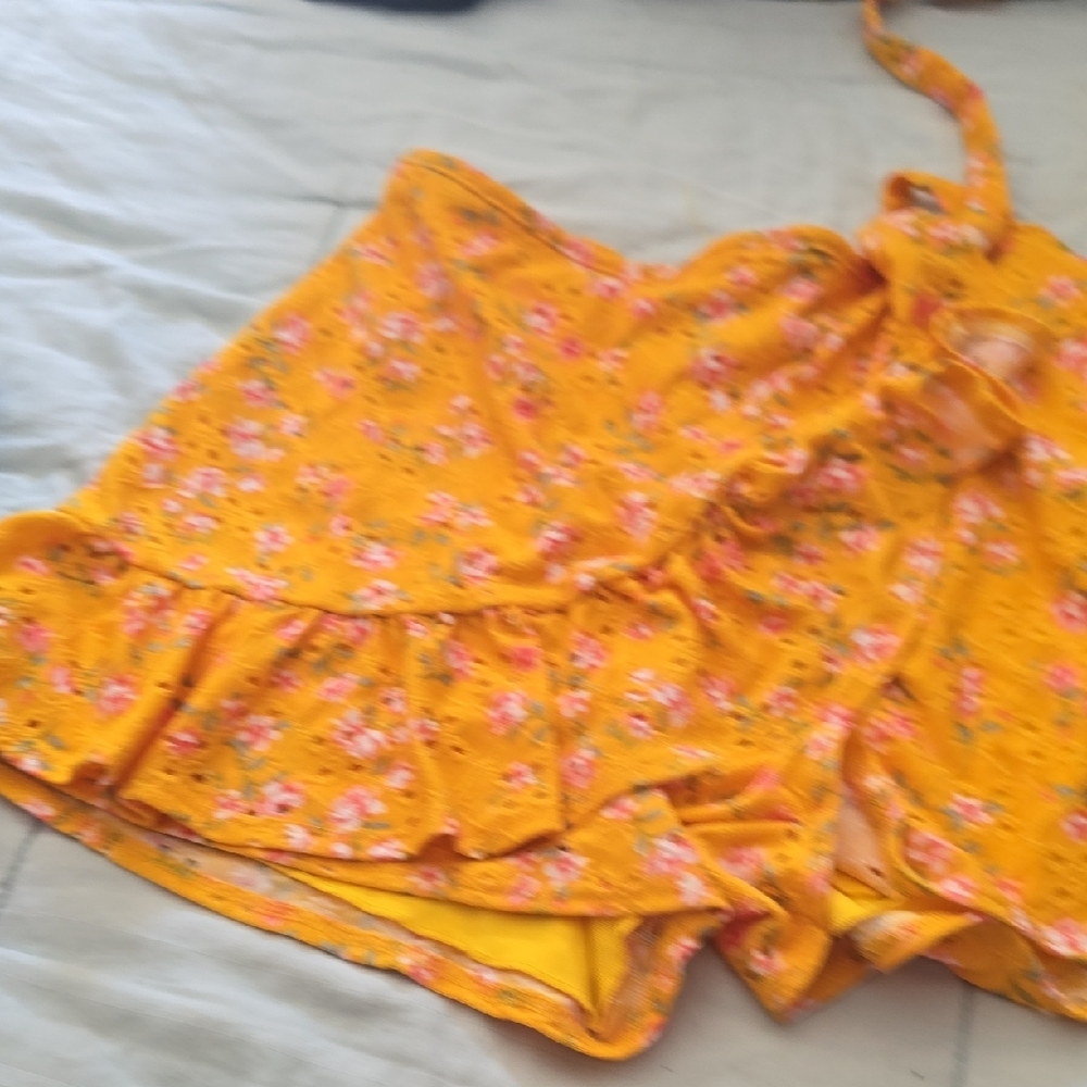 Colorful Patterned Shorts Collection - Picture 5 of 9